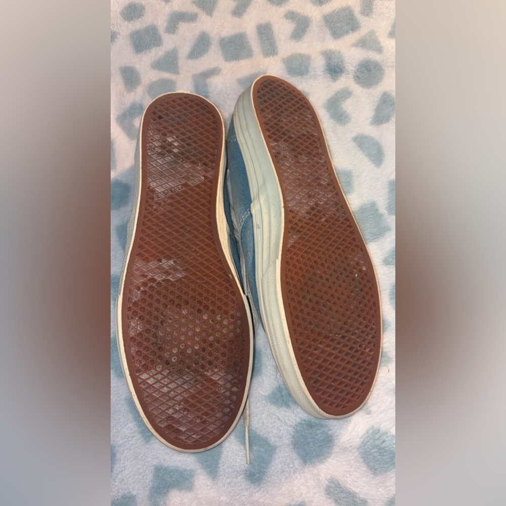 Low Top Vans - Picture 4 of 5